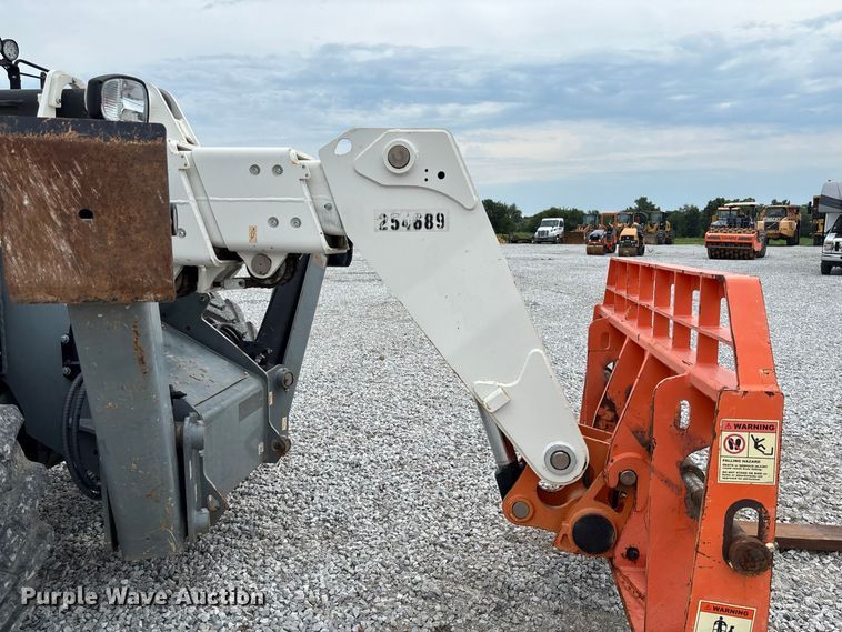 image for item DZ4579 2019 Snorkel SR1054 telehandler
