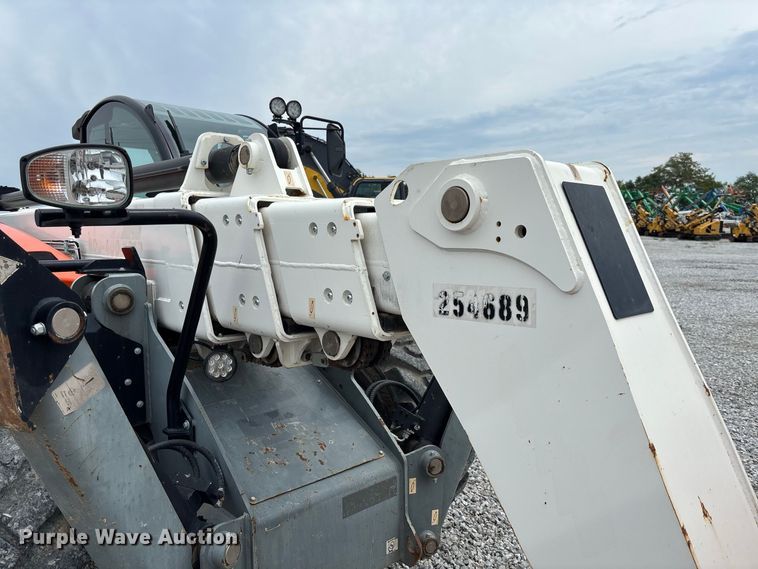 image for item DZ4579 2019 Snorkel SR1054 telehandler