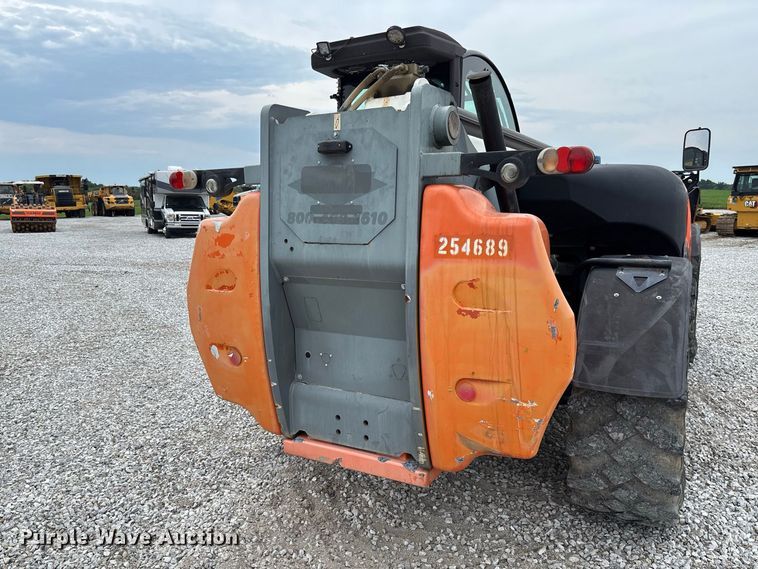 image for item DZ4579 2019 Snorkel SR1054 telehandler