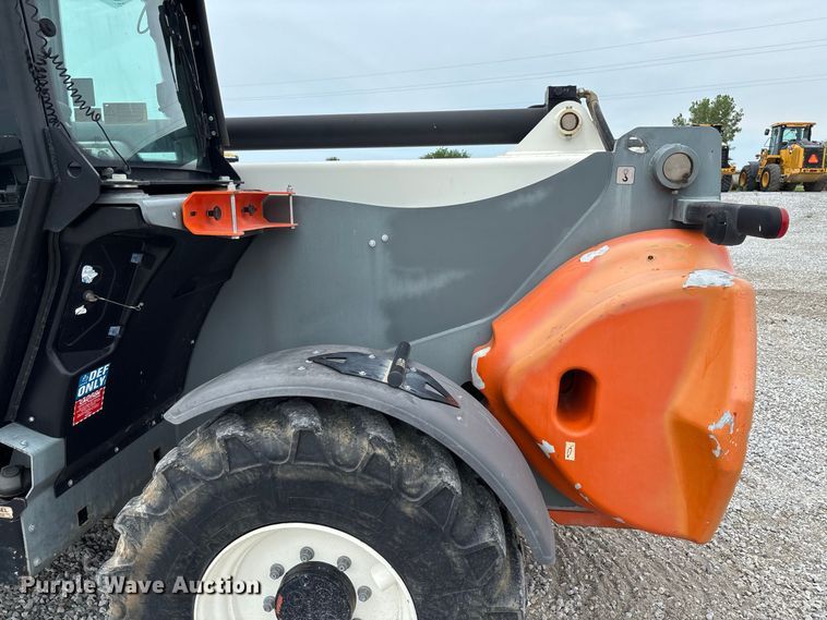image for item DZ4579 2019 Snorkel SR1054 telehandler