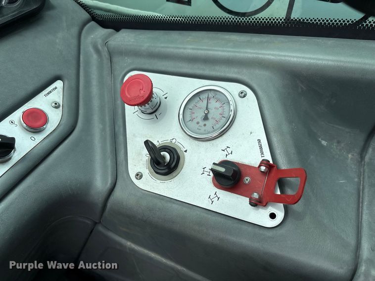 image for item DZ4579 2019 Snorkel SR1054 telehandler