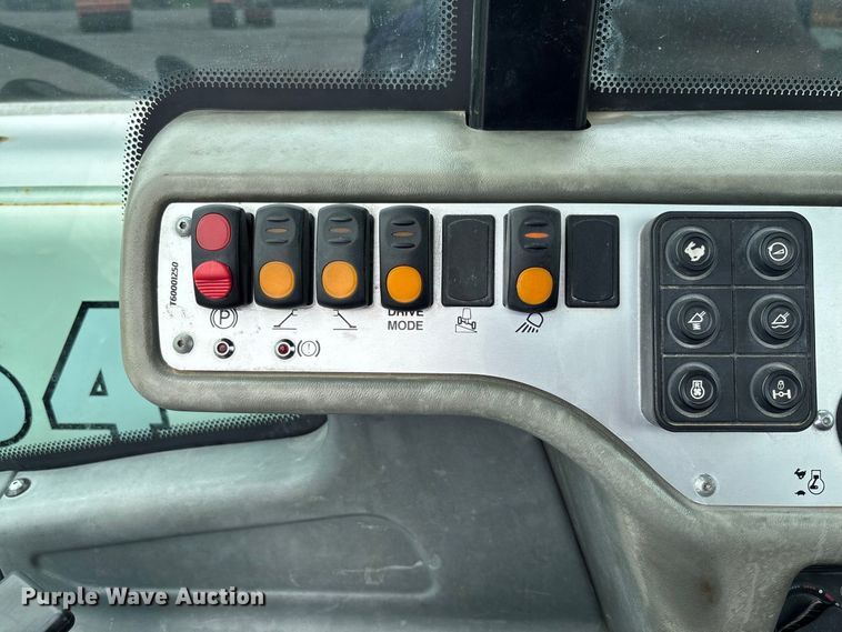 image for item DZ4579 2019 Snorkel SR1054 telehandler