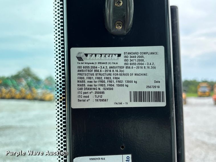 image for item DZ4579 2019 Snorkel SR1054 telehandler
