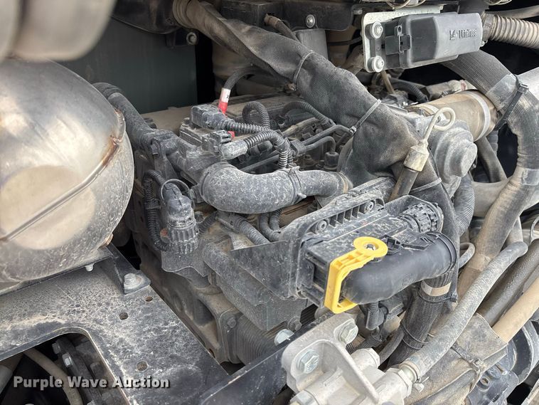 image for item DZ4579 2019 Snorkel SR1054 telehandler