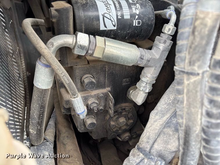 image for item DZ4579 2019 Snorkel SR1054 telehandler