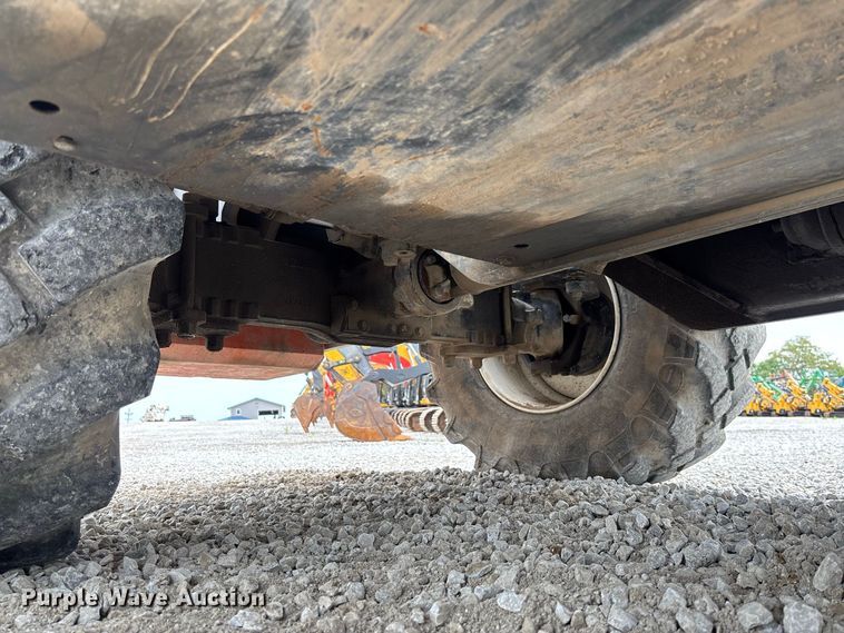 image for item DZ4579 2019 Snorkel SR1054 telehandler