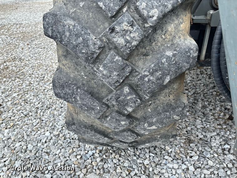 image for item DZ4579 2019 Snorkel SR1054 telehandler