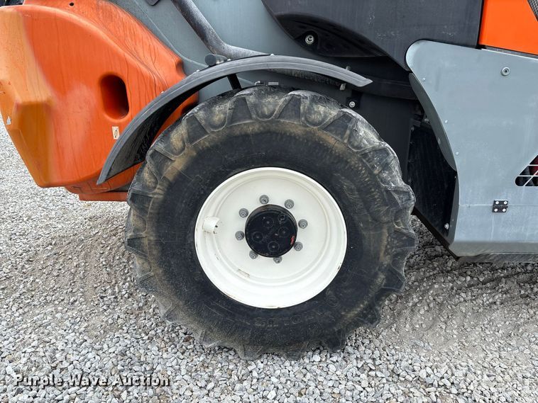 image for item DZ4579 2019 Snorkel SR1054 telehandler