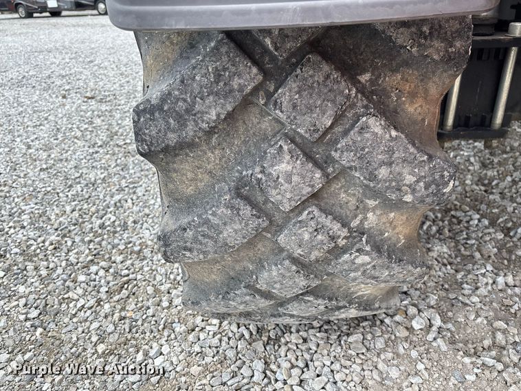 image for item DZ4579 2019 Snorkel SR1054 telehandler
