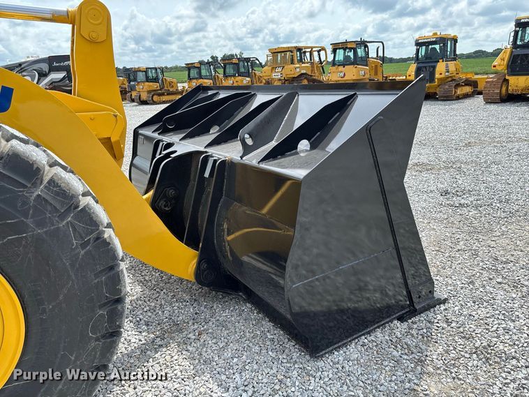 image for item DZ4581 Komatsu WA380-8 wheel loader