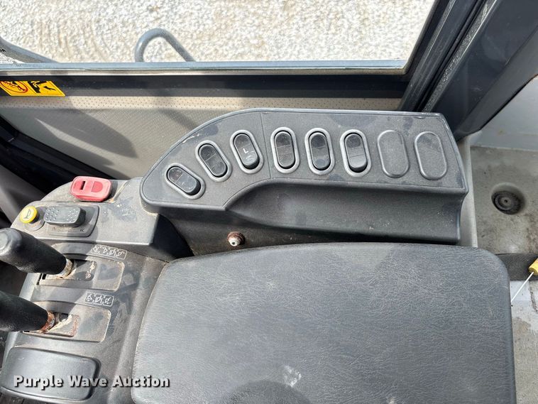 image for item DZ4581 Komatsu WA380-8 wheel loader