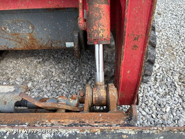 image for item DZ4582 2021 Takeuchi TL8R-2 tracked skid steer loader