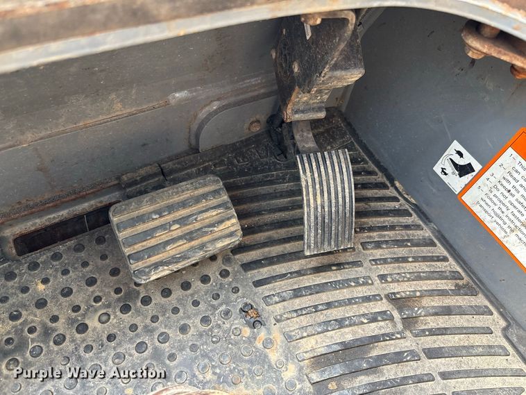 image for item DZ4582 2021 Takeuchi TL8R-2 tracked skid steer loader
