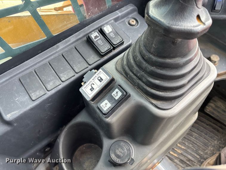 image for item DZ4582 2021 Takeuchi TL8R-2 tracked skid steer loader