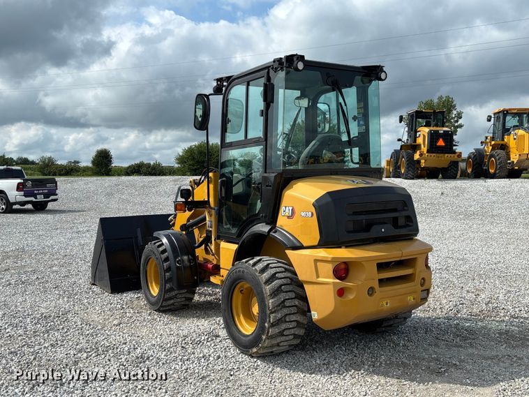 image for item DZ4583 2020 Caterpillar 903D wheel loader