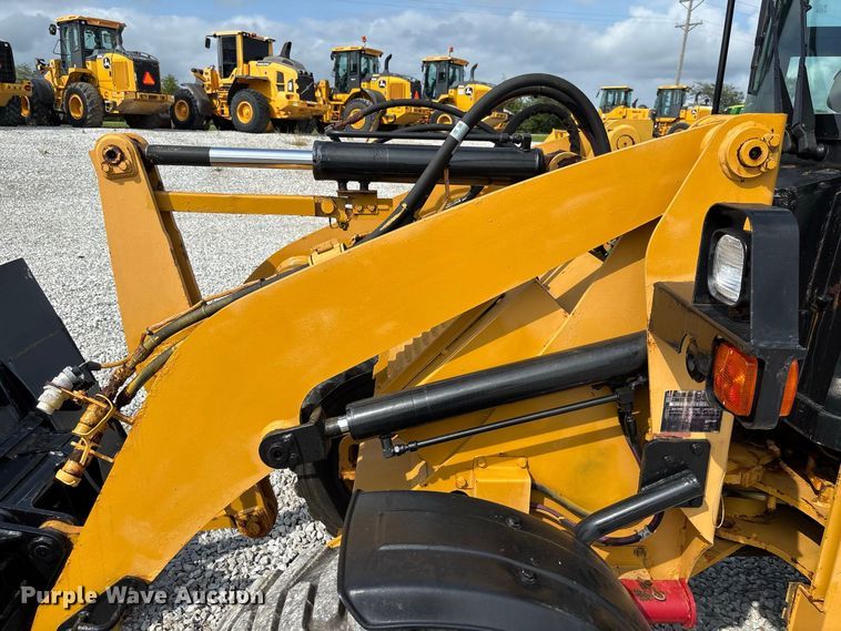 image for item DZ4583 2020 Caterpillar 903D wheel loader