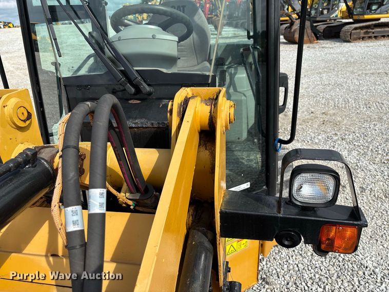 image for item DZ4583 2020 Caterpillar 903D wheel loader