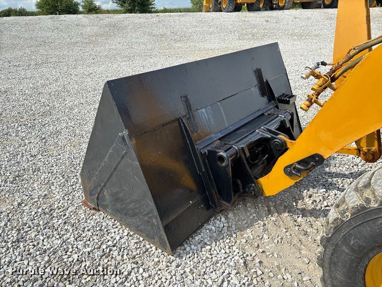 image for item DZ4583 2020 Caterpillar 903D wheel loader