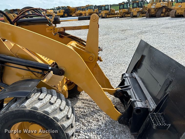 image for item DZ4583 2020 Caterpillar 903D wheel loader