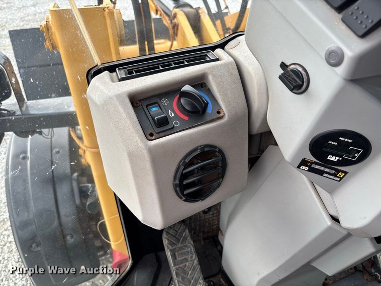 image for item DZ4583 2020 Caterpillar 903D wheel loader