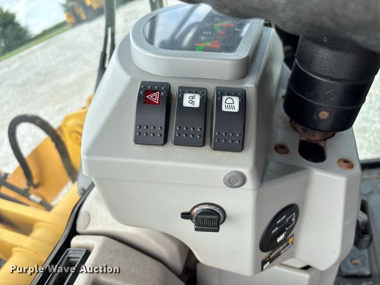 image for item DZ4583 2020 Caterpillar 903D wheel loader