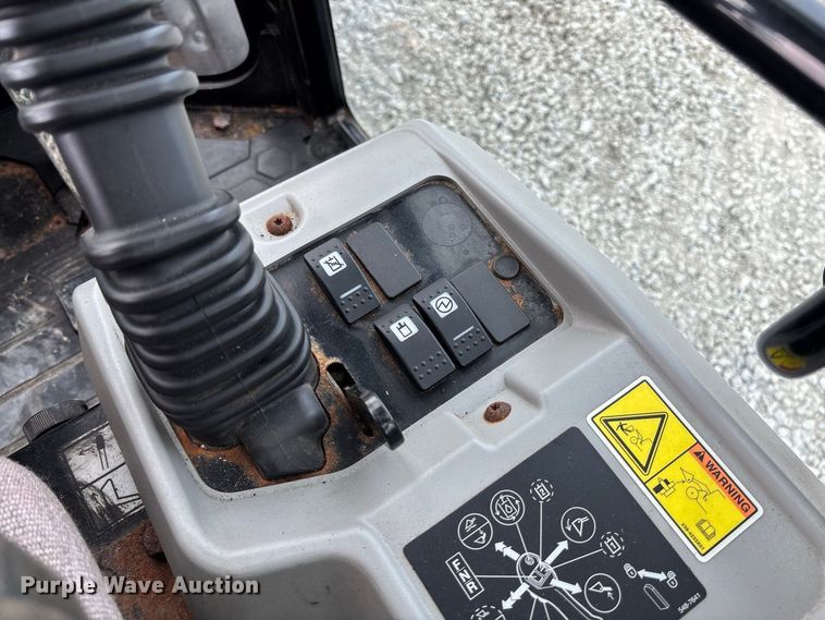image for item DZ4583 2020 Caterpillar 903D wheel loader