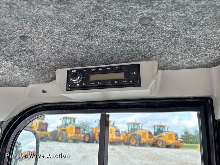 image for item DZ4583 2020 Caterpillar 903D wheel loader