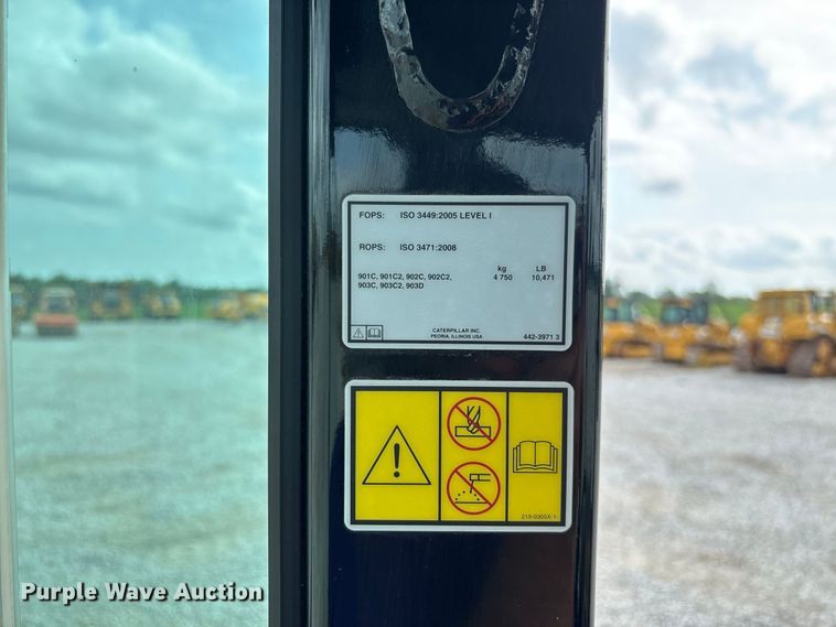 image for item DZ4583 2020 Caterpillar 903D wheel loader