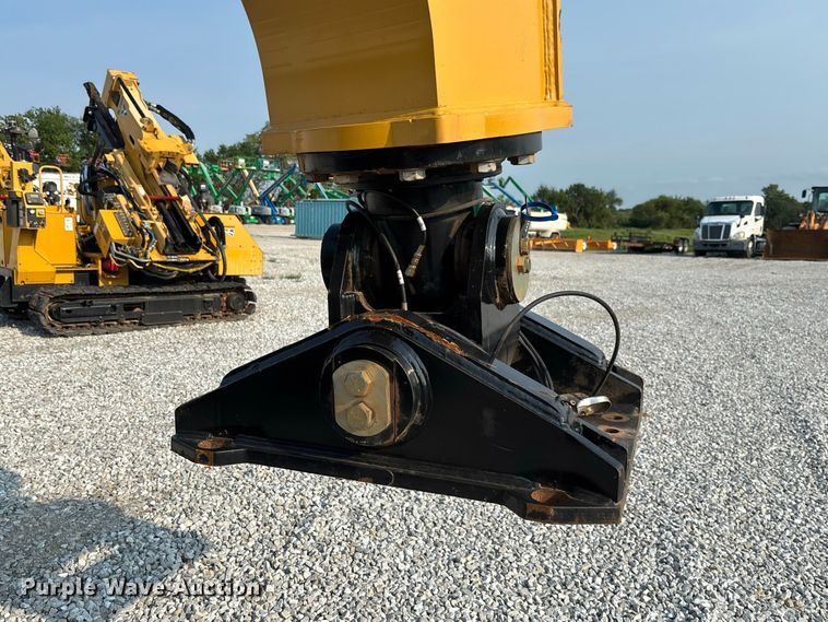 image for item DZ4586 2013 Mobile Track Solutions MT-35XL scraper