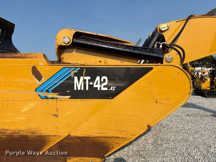 image for item DZ4586 2013 Mobile Track Solutions MT-35XL scraper