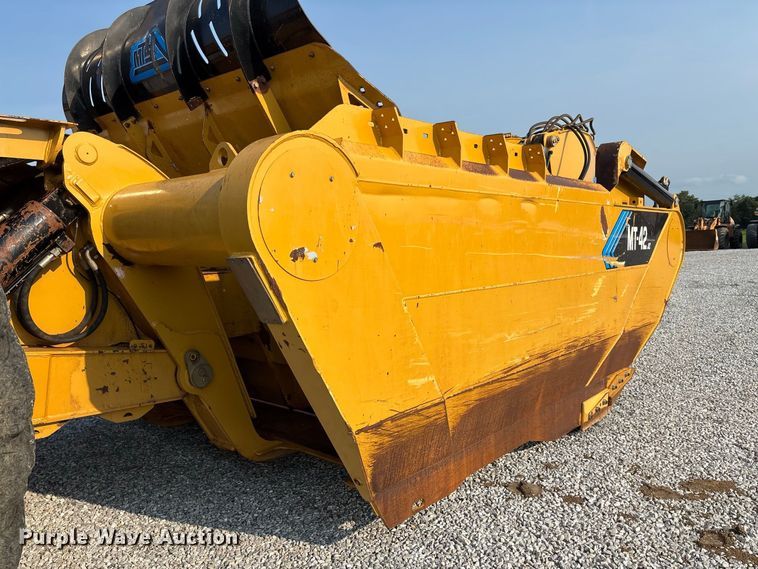 image for item DZ4586 2013 Mobile Track Solutions MT-35XL scraper