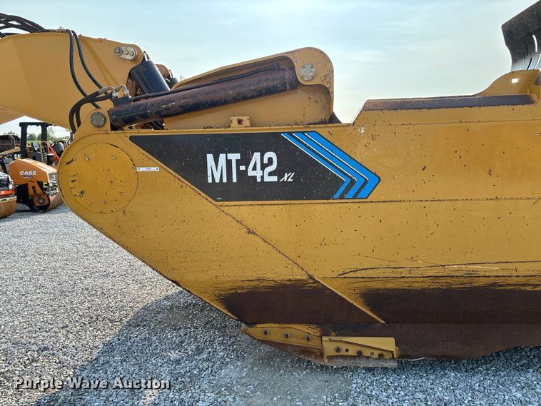 image for item DZ4586 2013 Mobile Track Solutions MT-35XL scraper