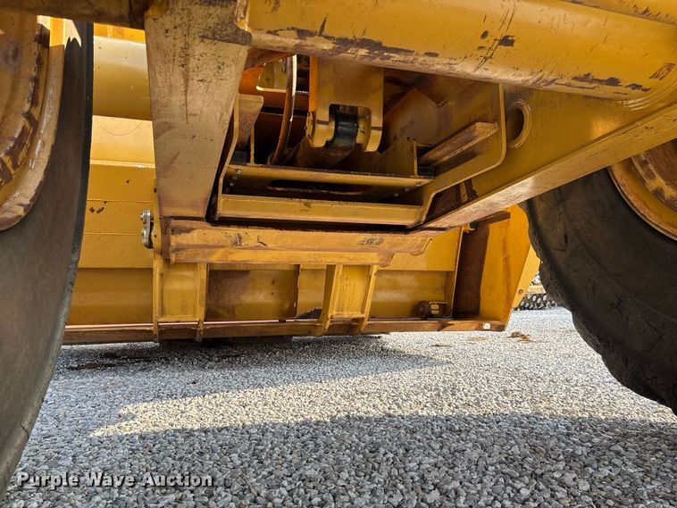 image for item DZ4586 2013 Mobile Track Solutions MT-35XL scraper