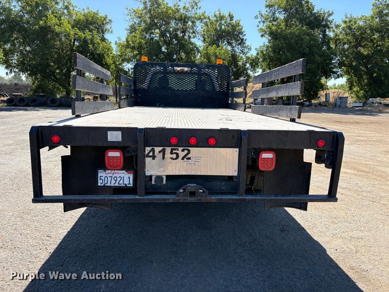 image for item EA0001 2014 Ford F550 Super Duty flatbed truck