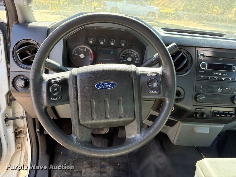 image for item EA0001 2014 Ford F550 Super Duty flatbed truck