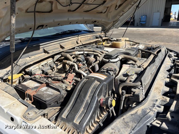image for item EA0001 2014 Ford F550 Super Duty flatbed truck
