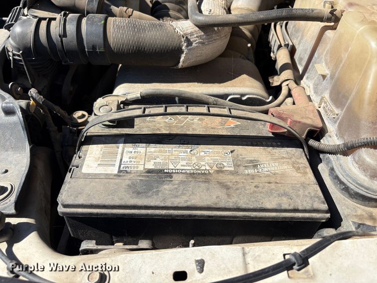 image for item EA0001 2014 Ford F550 Super Duty flatbed truck