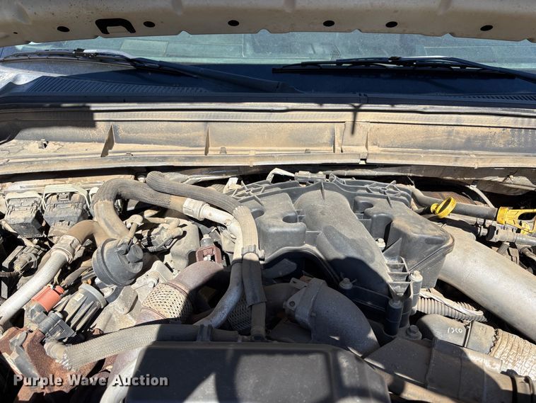 image for item EA0001 2014 Ford F550 Super Duty flatbed truck