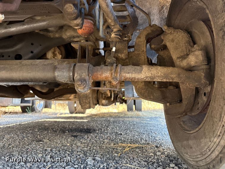 image for item EA0001 2014 Ford F550 Super Duty flatbed truck