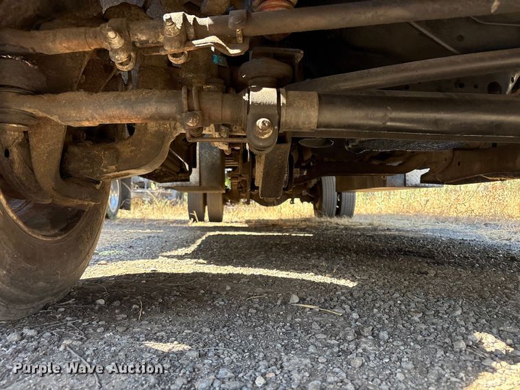 image for item EA0001 2014 Ford F550 Super Duty flatbed truck