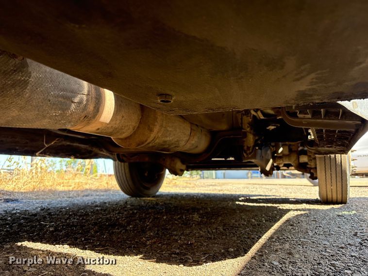 image for item EA0001 2014 Ford F550 Super Duty flatbed truck