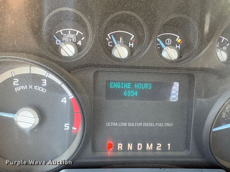 image for item EA0001 2014 Ford F550 Super Duty flatbed truck