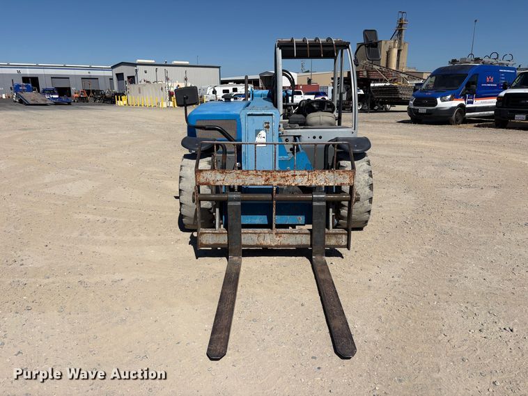 image for item EA0009 2006 Genie GTH-5519 telehandler