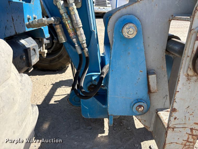 image for item EA0009 2006 Genie GTH-5519 telehandler