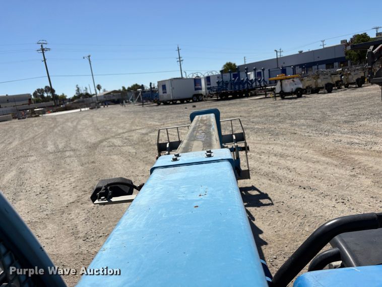 image for item EA0009 2006 Genie GTH-5519 telehandler