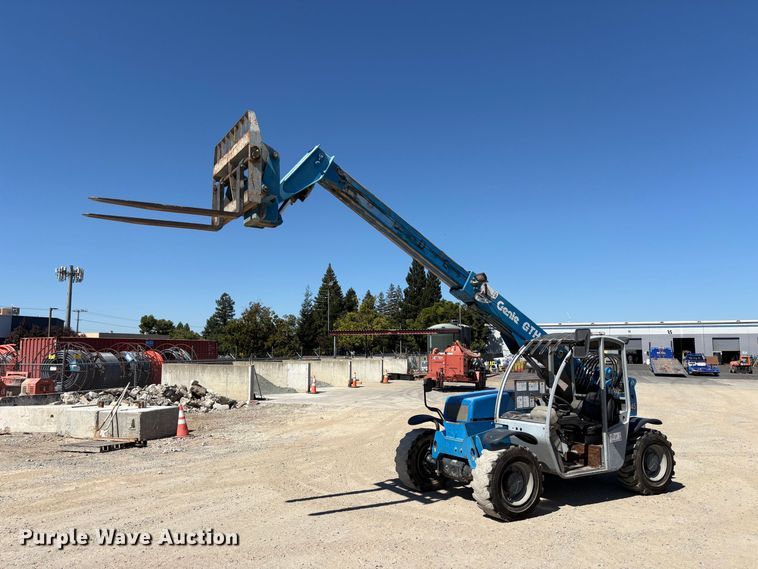 image for item EA0009 2006 Genie GTH-5519 telehandler