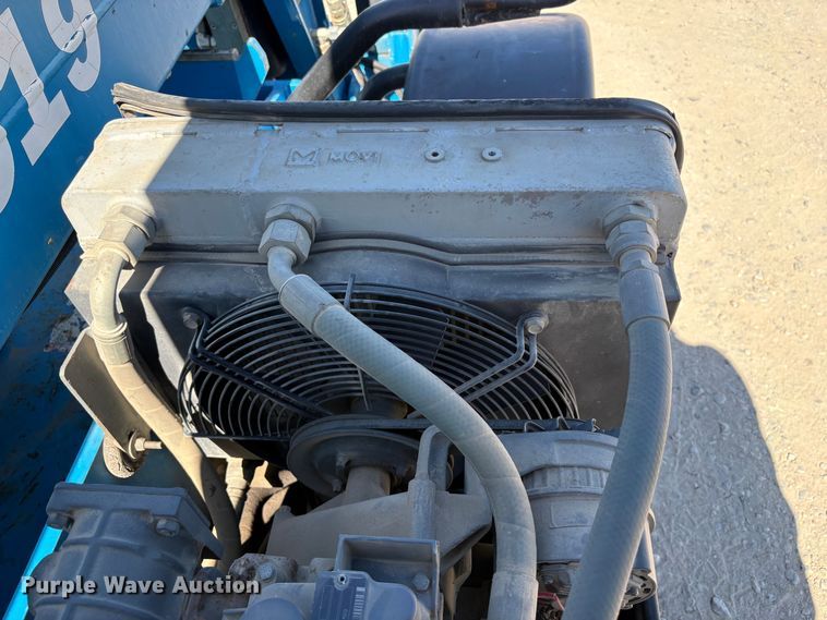 image for item EA0009 2006 Genie GTH-5519 telehandler