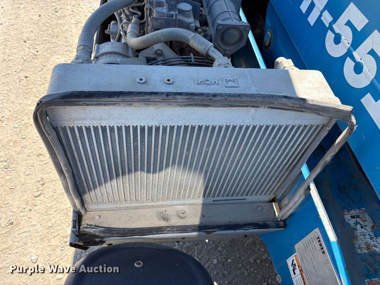 image for item EA0009 2006 Genie GTH-5519 telehandler