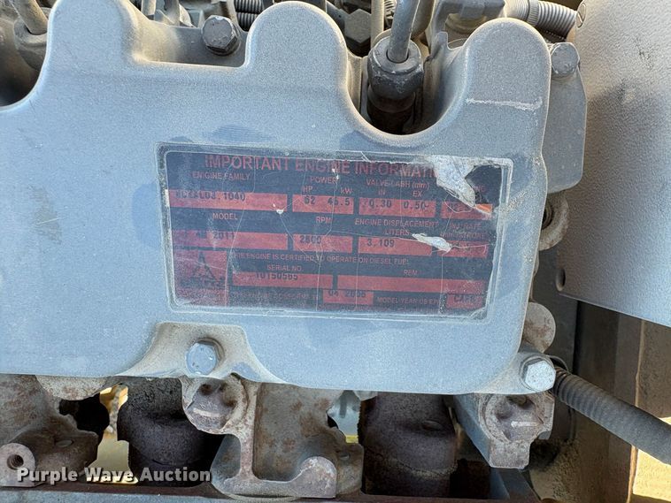 image for item EA0009 2006 Genie GTH-5519 telehandler