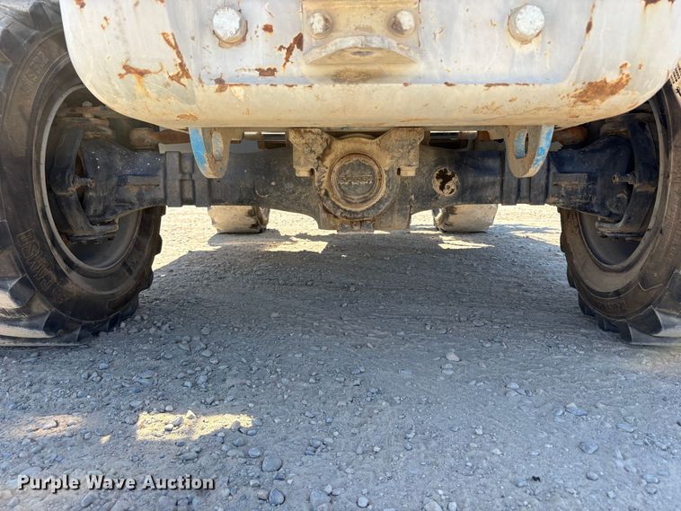 image for item EA0009 2006 Genie GTH-5519 telehandler